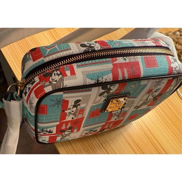 Dooney & Bourke Disney Mid Century Mickey Camera Bag NWT - Picture 6 of 12